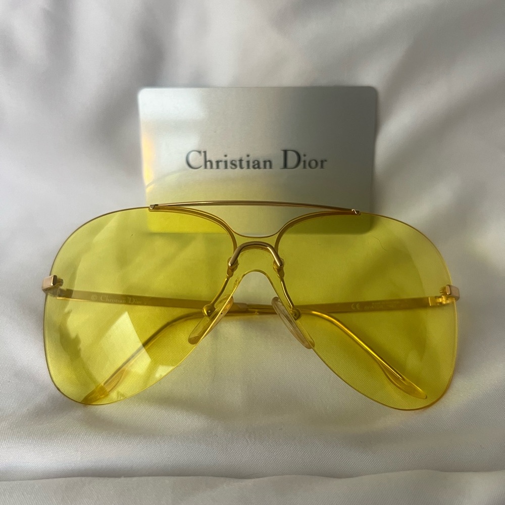AUTHENTIC CHRISTIAN DIOR AVIATOR SUNGLASSES. Never worn